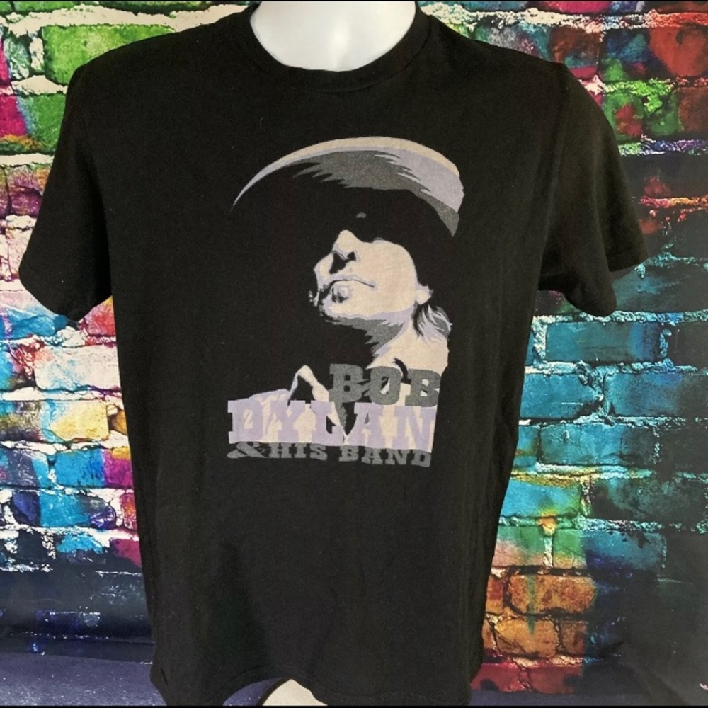 Shipped with USPS First Class. 
Bob Dylan tour shirt 2 sided black men’s Medium